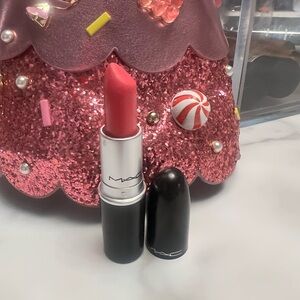 MAC Silly Lipstick
